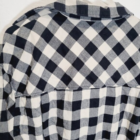Zara Buffalo Plaid oversized button up - Picture 8 of 8